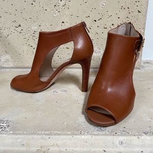 Louise et Cie Cognac Leather heels.